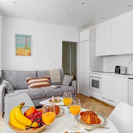Bnbnova - 1br - Eiffel Tower & Champ De Mars Apartment Paris