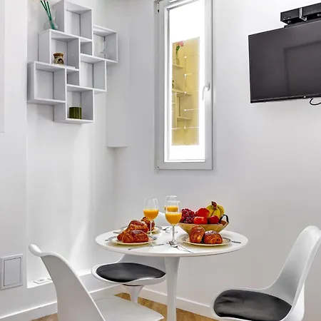 Bnbnova - 1br - Eiffel Tower & Champ De Mars Apartment
